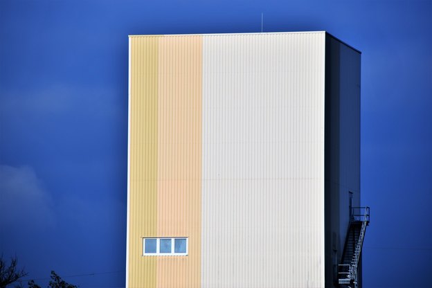 راهنمای نقاشی ساختمان سنجاق مگ: انتخاب رنگ درست