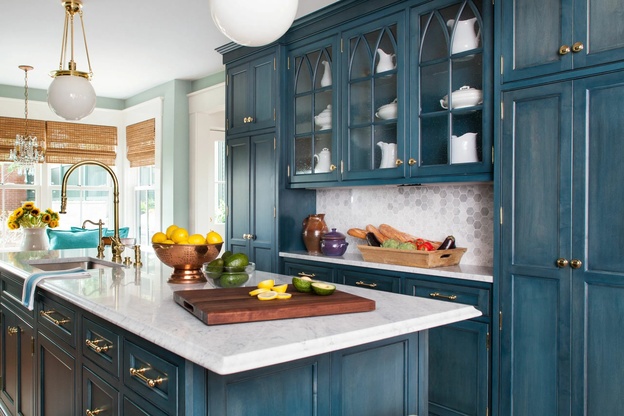 کابینت کلاسیک آشپزخانه رنگی