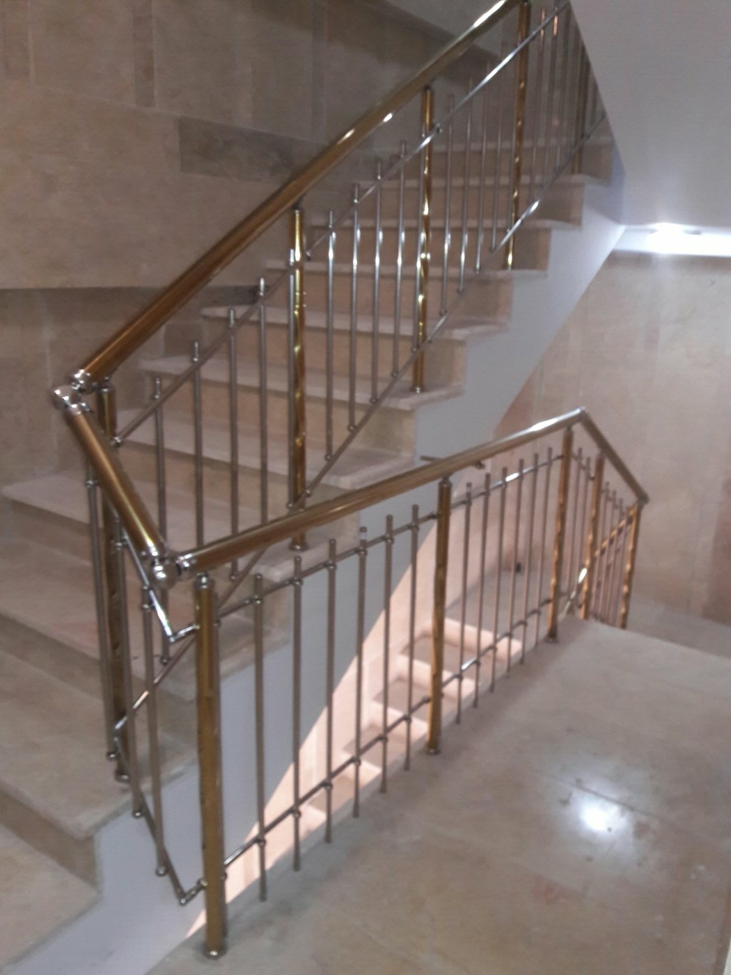 نمونه کار کورش ابوتراب 12