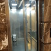آسانسور با در کابین و طبقه شیشه ای