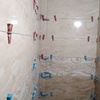 اجرای کاشی کاری سرویس بهداشتی پروژه آقای مرادی