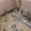 تعمیر لوله آب و فاضلاب و حوله خشک کن حمام قبل از کف سازی و کاشی کاری ک