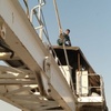اجرای سایبان بر روی انتهای دکل تاور در ارتفاع 110متری