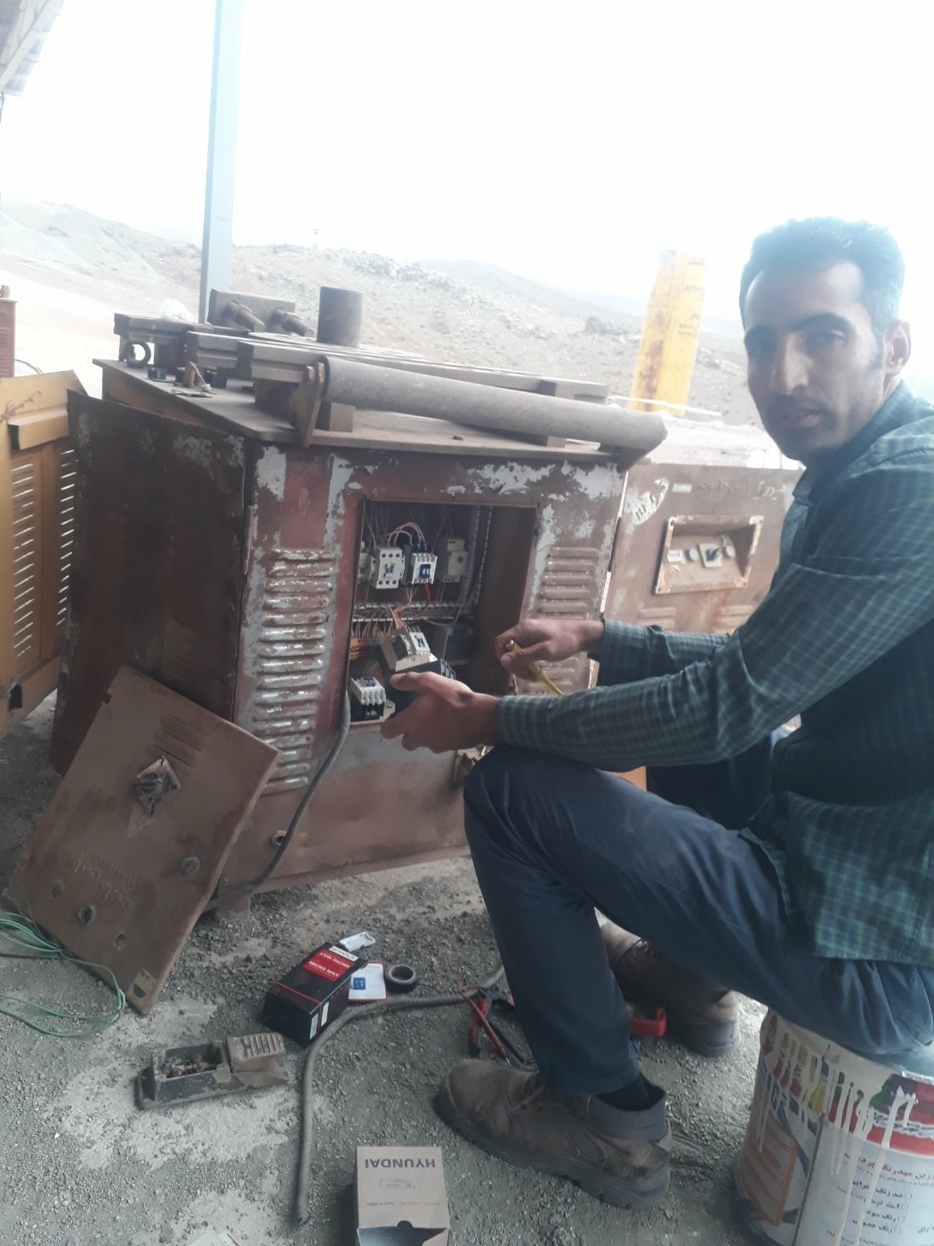 نمونه کار اکبر نوری فرد 85