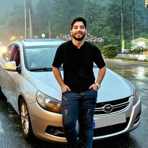 هادی عنایتی