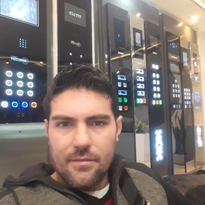حسین احمدی