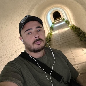 حسین محمودی