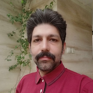 ایمان حسین پور