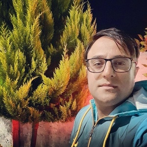 حسین فخری