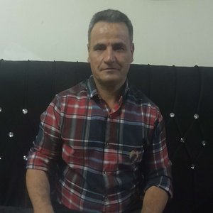 حسین خاکی نژاد