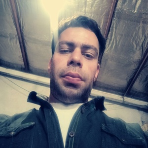 عباس مومیوند