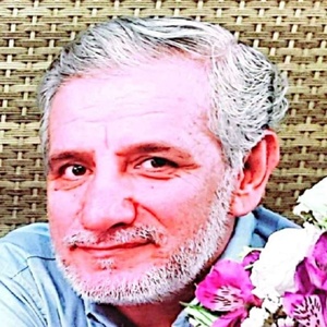 منوچهر قاسمی