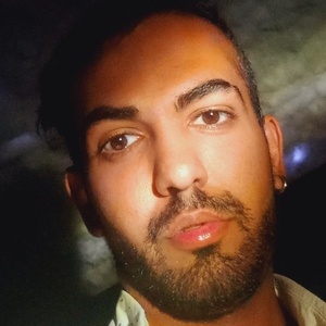 آرش مدیرروستا