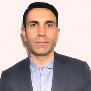 مجید عزتی