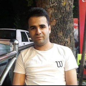 علیرضا احمدی