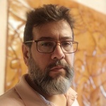 علی سنائی
