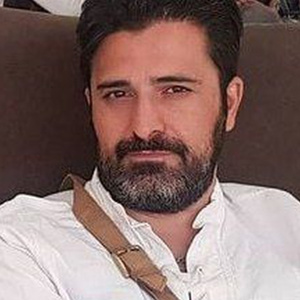 مهدی مقرب