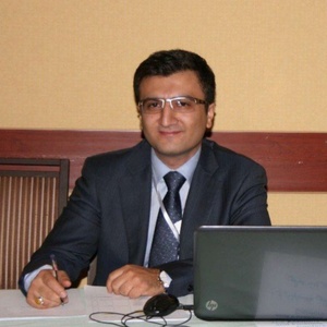 ادیب عسگرزاده مزرعه