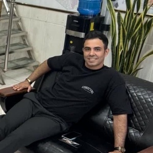 اکبر صفری سوداگر