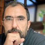 حسن نیک اختر