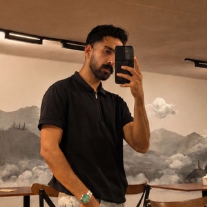 سپهر مشفقی