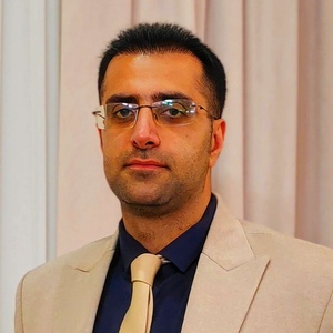عماد عباسی