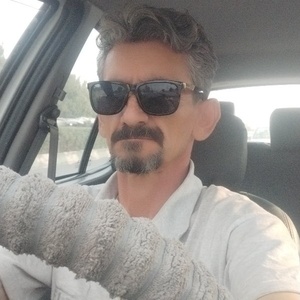 یونس آخوندی