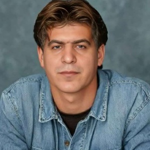 امداد آیفون وارنا