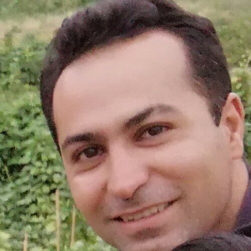 رضا کشاورز کاظمیان