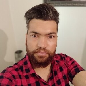 ناصر آشوری