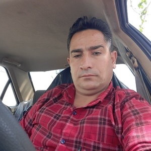 اکبر تکلو