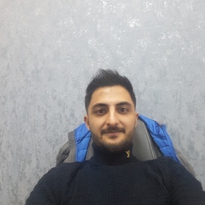 هومن هاشمی
