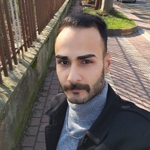 امیرحسین احمدی بازکیائی
