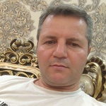 فرهاد خداشناس