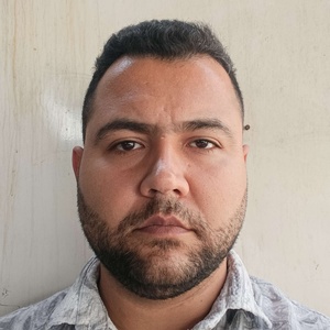 حسام شاه چراغی