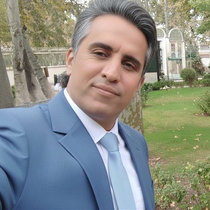 فرید خاکباز