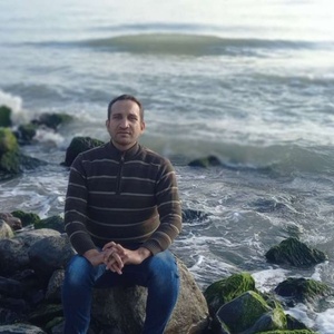 هادی انصاری