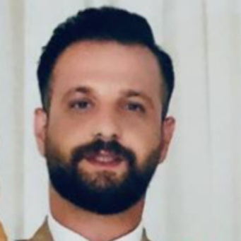 محسن صادقی
