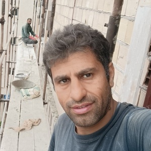 حسن عظیمی زاده