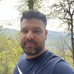 عباس پویا