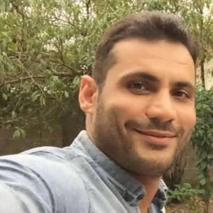 اکبر دلزنده دار اباتری
