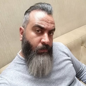 حسین آرین اگاه