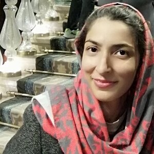 سارا السادات میرهادی