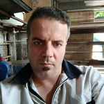 محمد اکبری کیوی