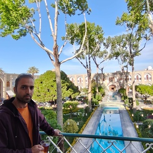 جواد نیک فرخ