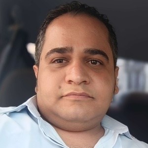 علیرضا حسنی