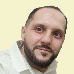 حسام کریمی