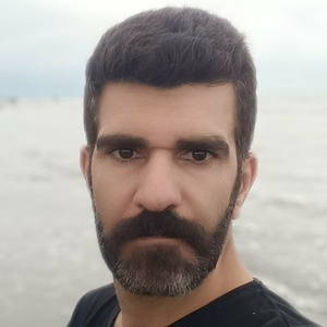 حمیدرضا احمدی دریاکناری