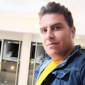 وحید نیازی پور