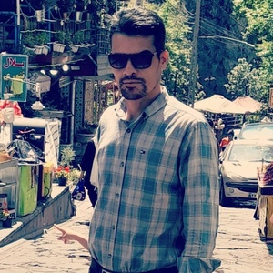 حسن رستمی روشن